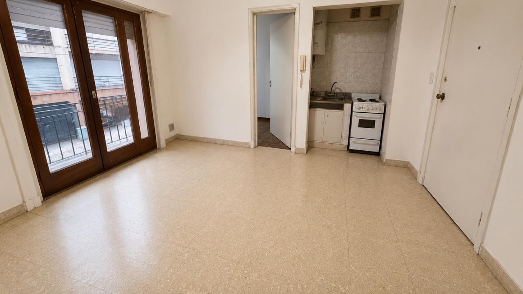 Departamento 2 ambientes al frente