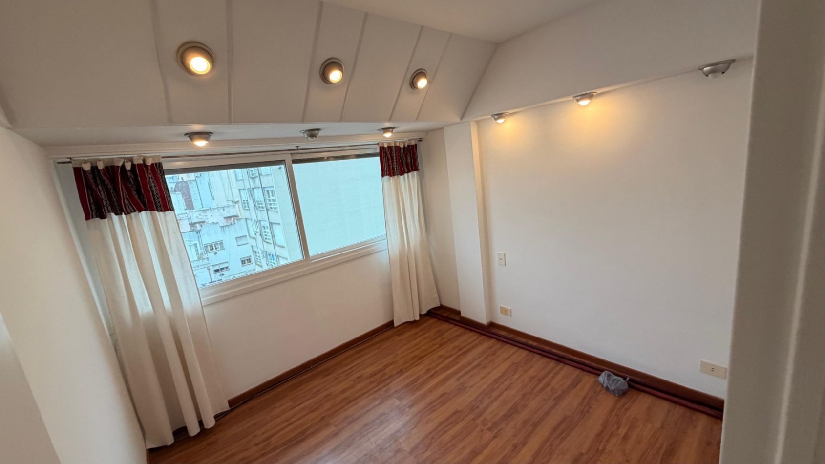 Venta Departamento 2 ambientes Zona Centro