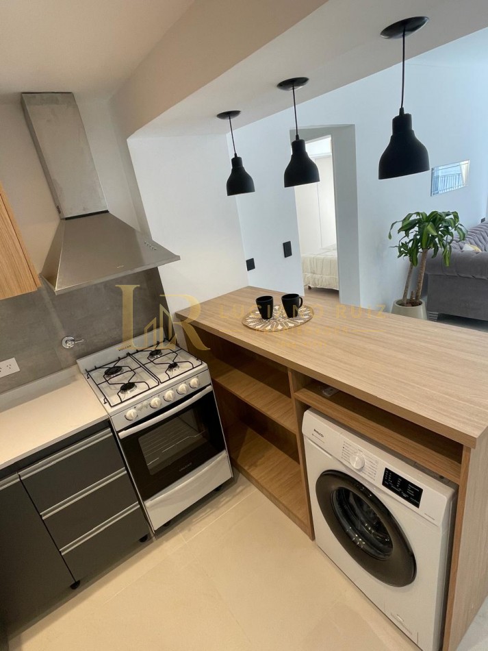 Venta 2 ambientes a la calle balcon frances 